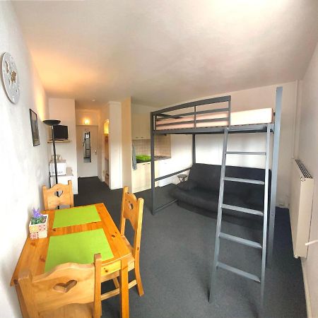 Saint-Étienne-en-Dévoluy Red & Green Studio المظهر الخارجي الصورة